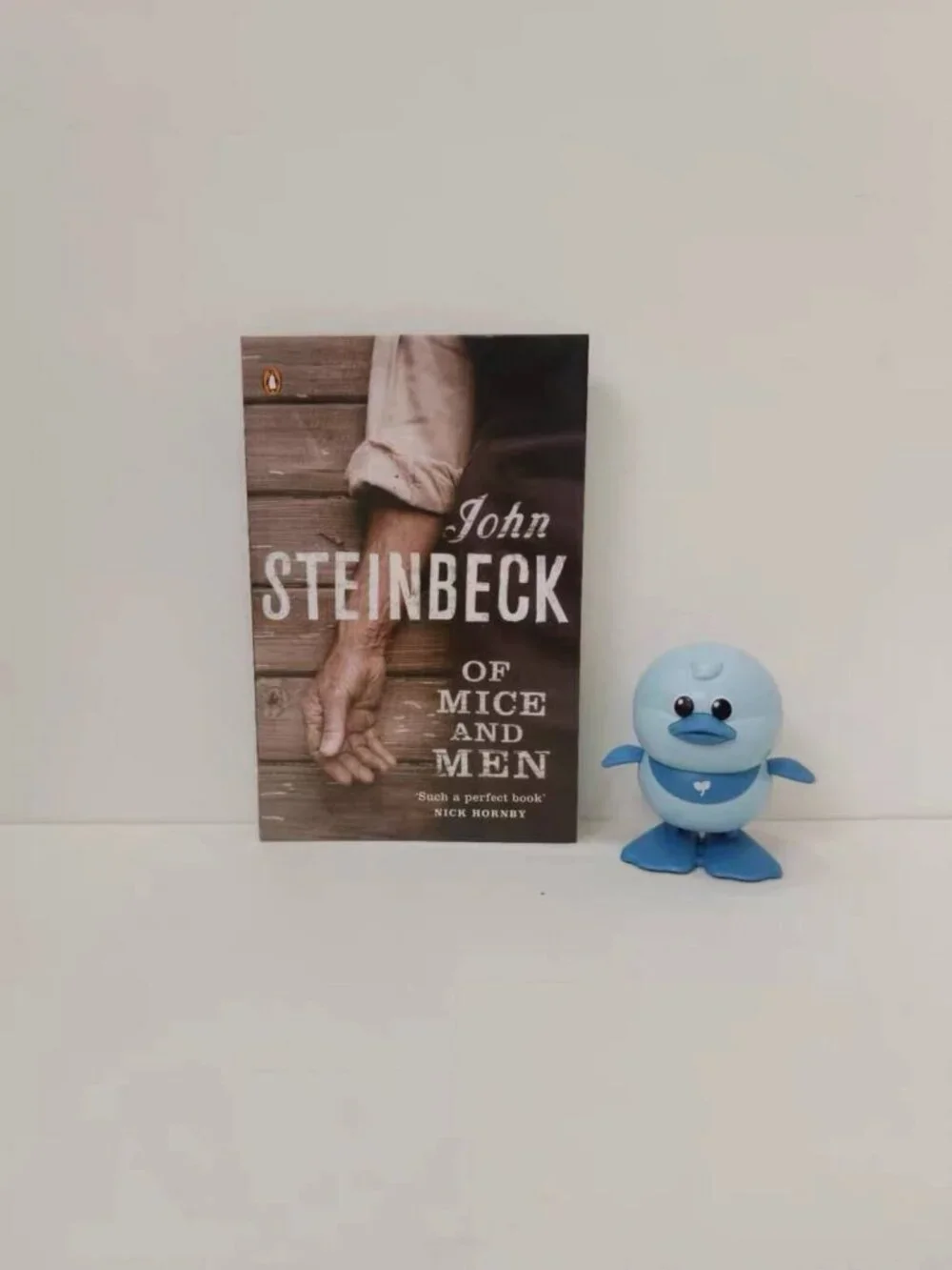 Of Mice and Men John Steinbeck Penguin Paperback Classic Novel